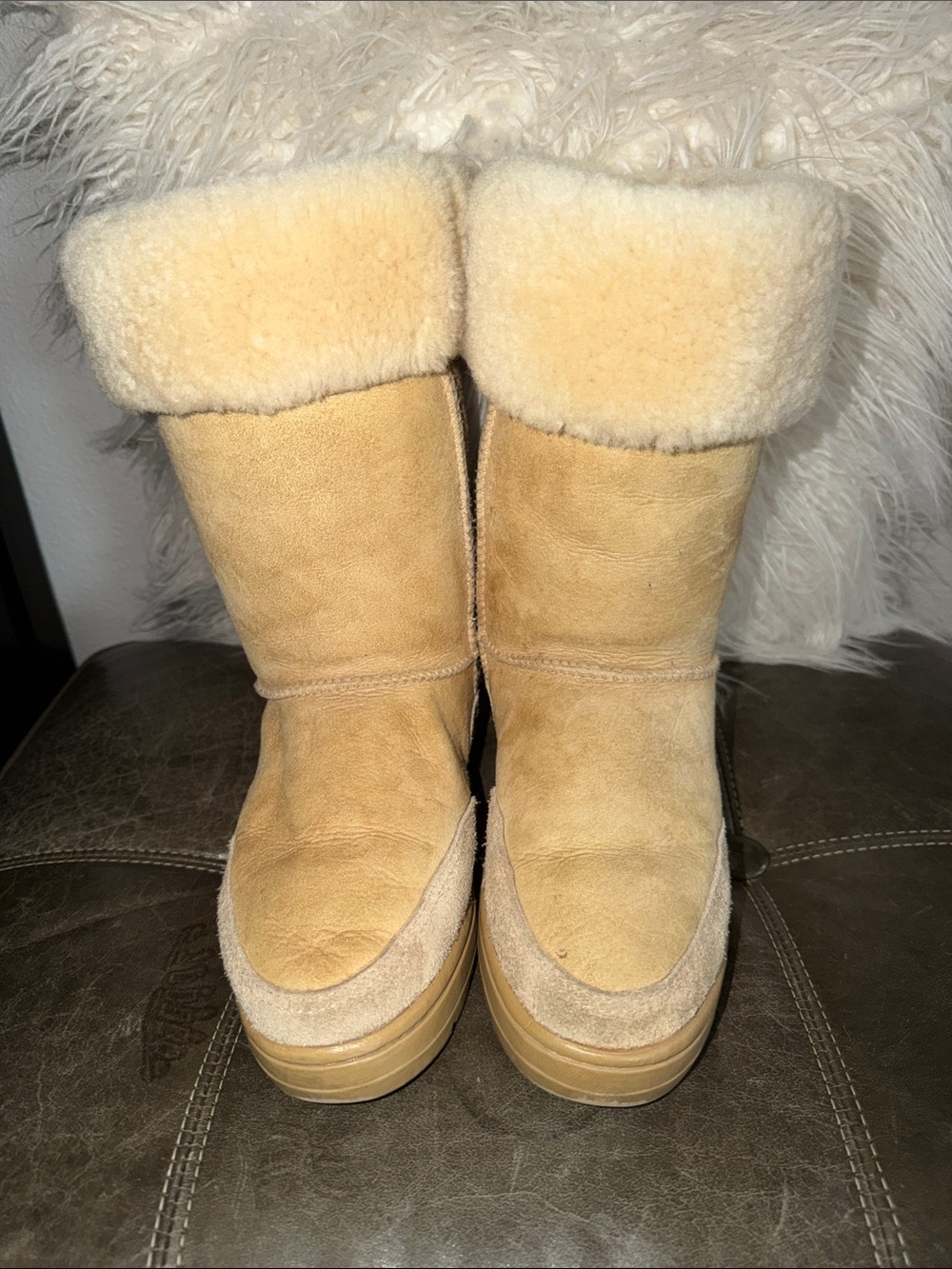 UGG Women's Shearling Cuff Suede Winter Boots - Light Tan/Cream